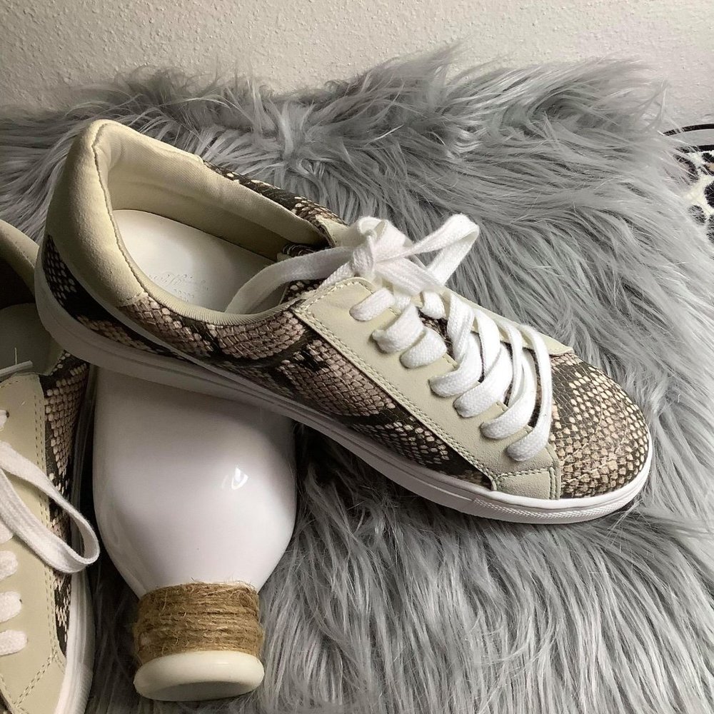 Women's Cadey Lace-Up Sneakers - Cheetah - Picture 3 of 5